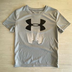 Under Armour Boys Heatgear Gray Size 6 T-Shirt